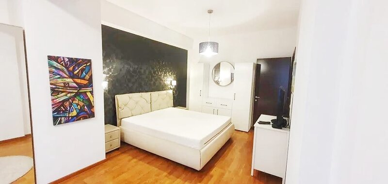 Aviatiei, 2 camere 67 mp, North Area Lake View 2014, Centrala, AC, Parcare