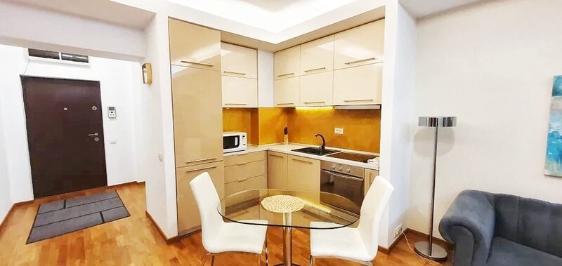 Aviatiei, 2 camere 67 mp, North Area Lake View 2014, Centrala, AC, Parcare