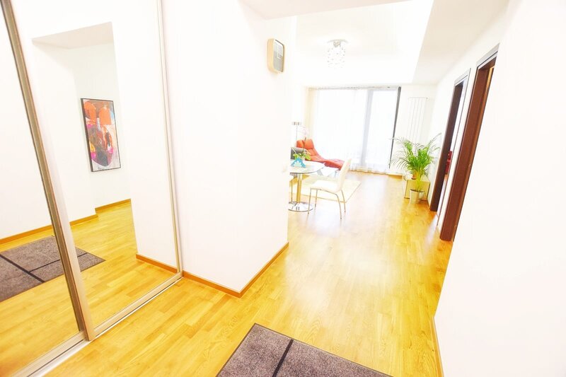 Aviatiei, 2 camere 67 mp, North Area Lake View 2014, Centrala, AC, Parcare